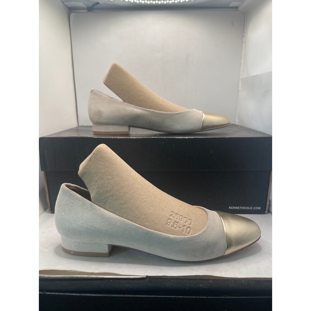 Steve Madden: BLAIR GOLD FLATS Size 6M